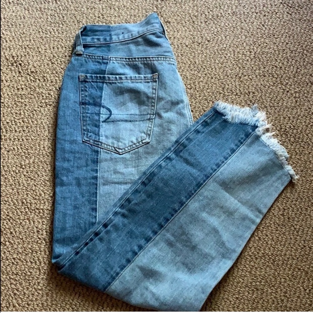 Two Tone Vintage AEO high waisted jeans